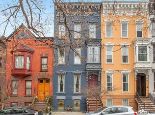 118 Lancaster St, Albany, NY 12210