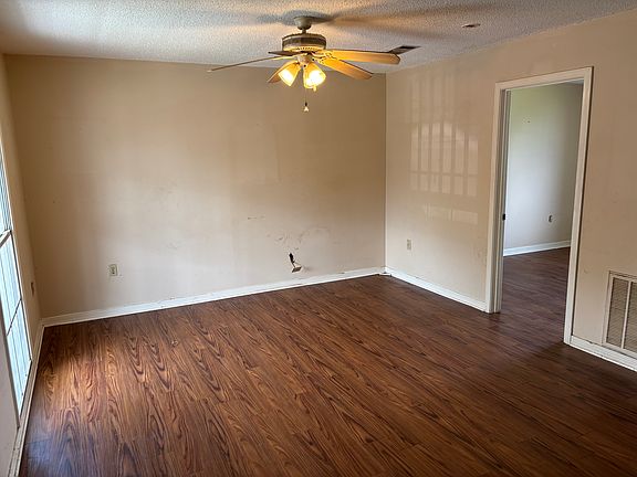 2nd image of 2007 Culotta St APT D