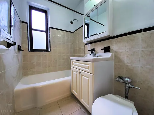 Rented by Hillel Realty Group | media 9