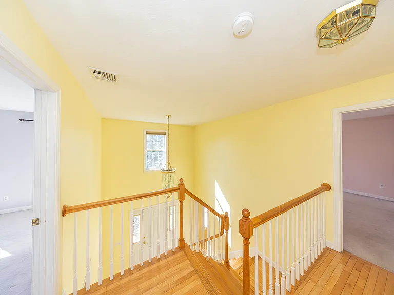 469 Walnut St — Photo 38