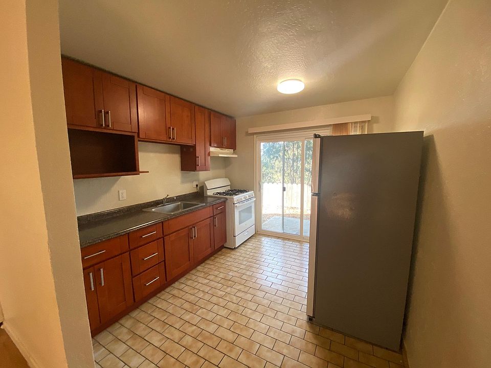 1st image of 5411 Morrow Dr APT A