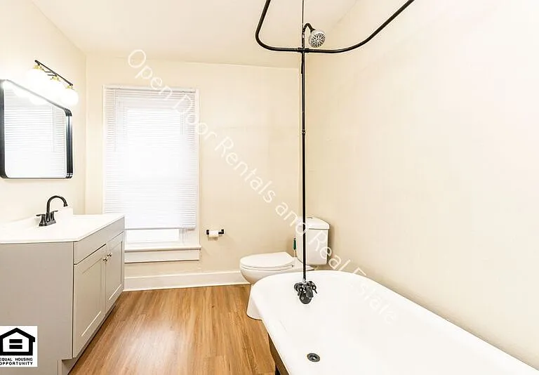 2516 S Lafayette St — Photo 15