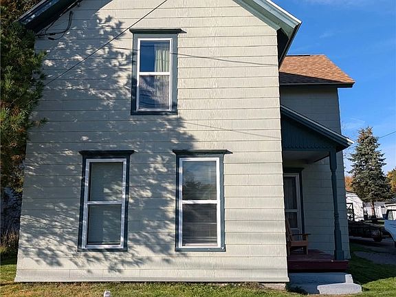 3rd image of 306 W Main St