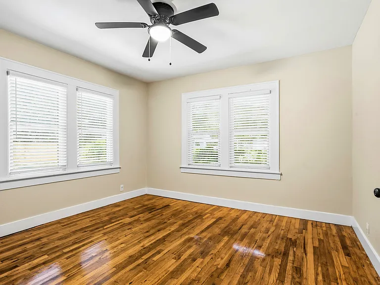 2319 Dell St — Photo 25