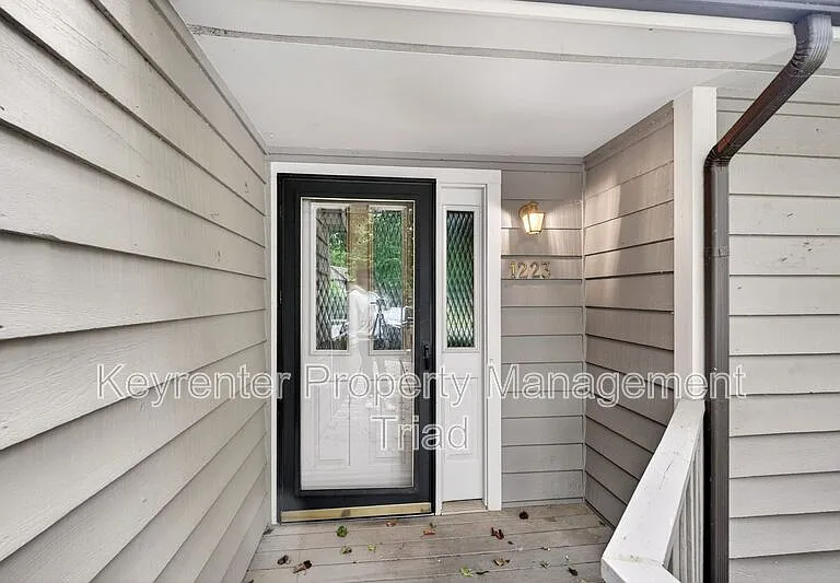 1223 Watermark Ct — Photo 7