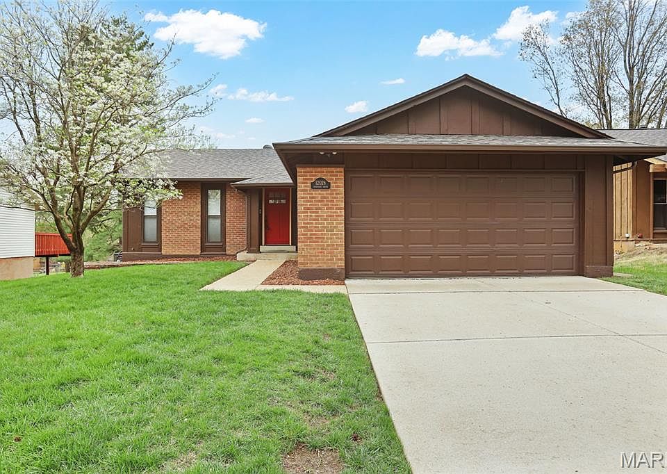 1st image of 12026 Foxpoint Dr