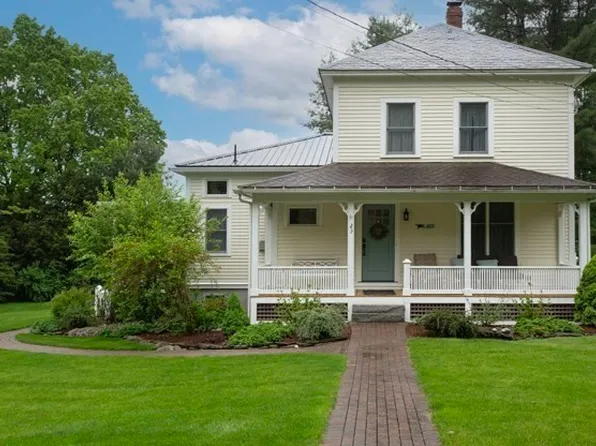 23 Upland Rd, Leeds, MA 01053