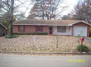 605 Milligan Dr, Longview, TX 75604