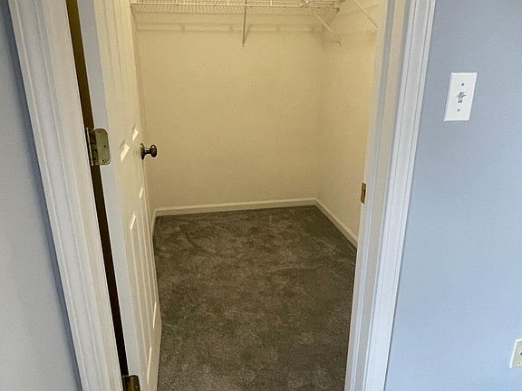 Master Bedroom - Walk in closet