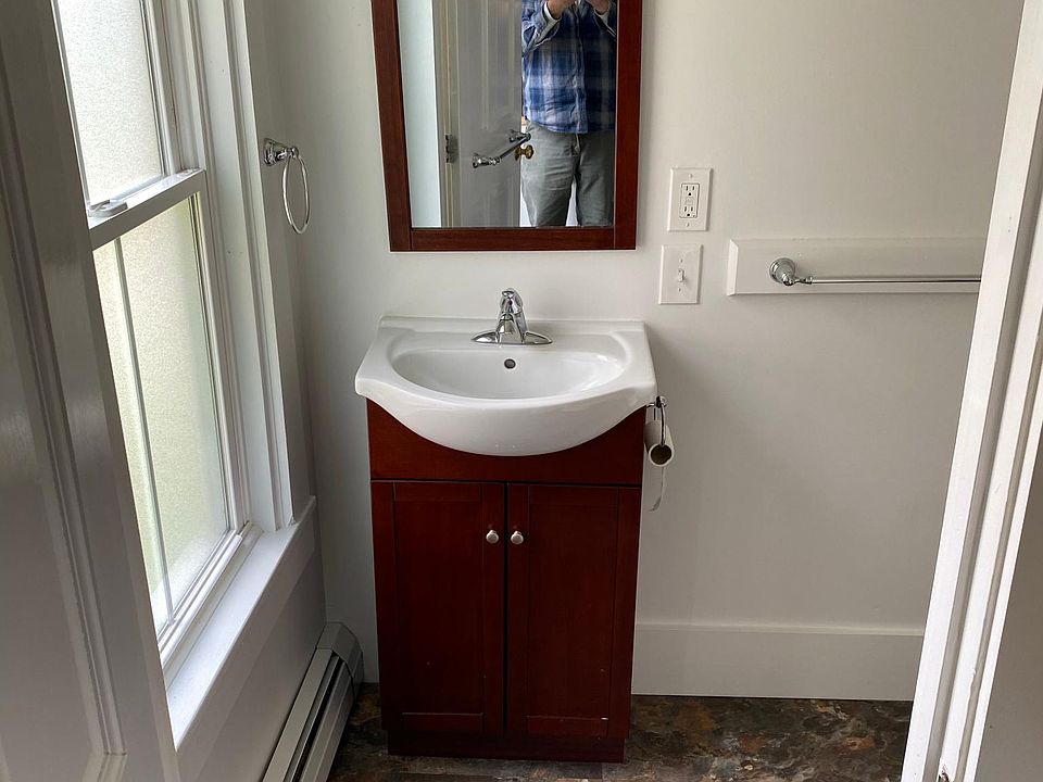 31 Center St Bellows Falls, VT, 05101 Apartments for Rent Zillow