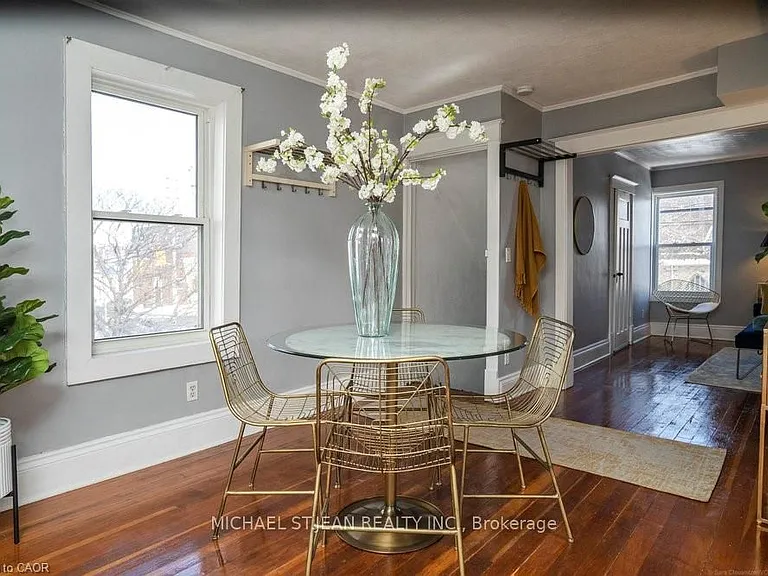 638 Concession St #2 — Photo 7