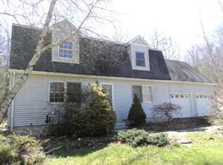 546 Hillside Vw, Killingly, CT 06239