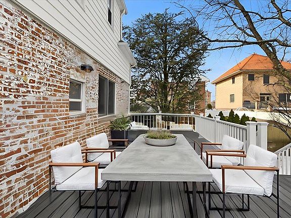 5th image of 3343 Agar Place