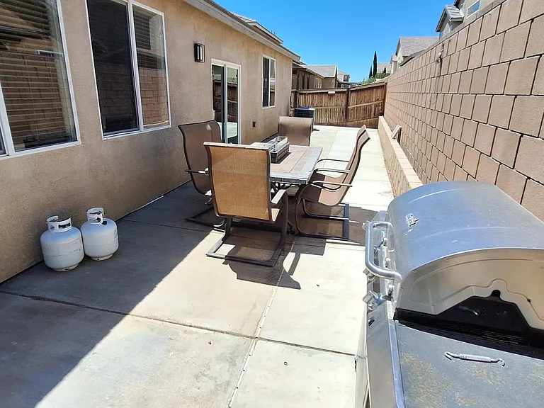 3125 Erica Ave — Photo 28