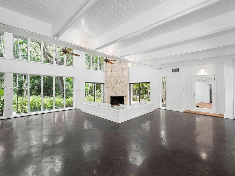 5600 Oakwood Ln — Photo 7