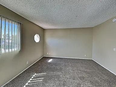 4th image of 612 Ensign Ave