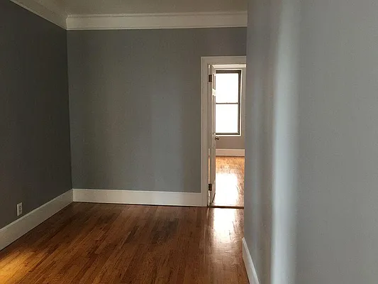 Sold by HighRiseNY | media 4