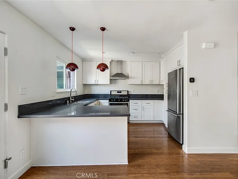 2407 Richmond Way — Photo 3