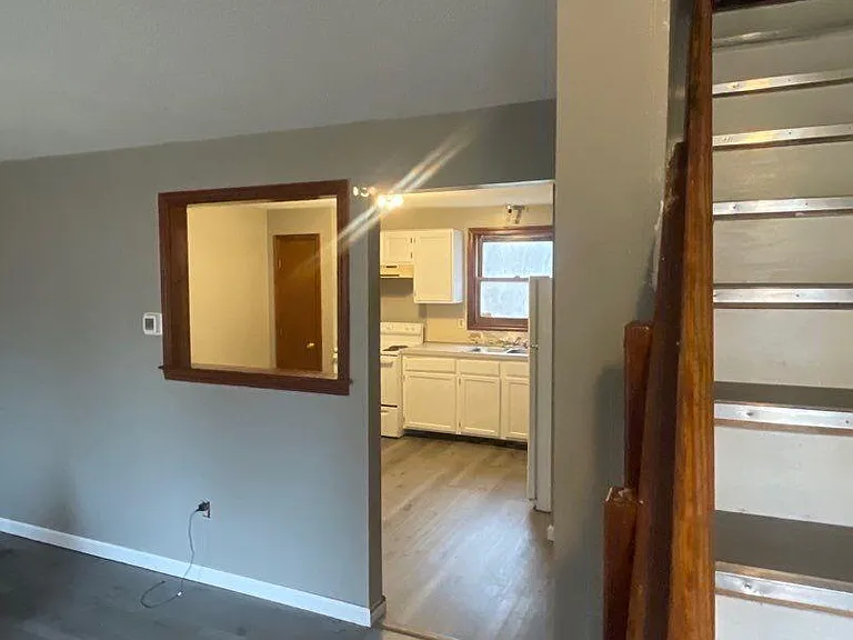 65 Wisteria St — Photo 4