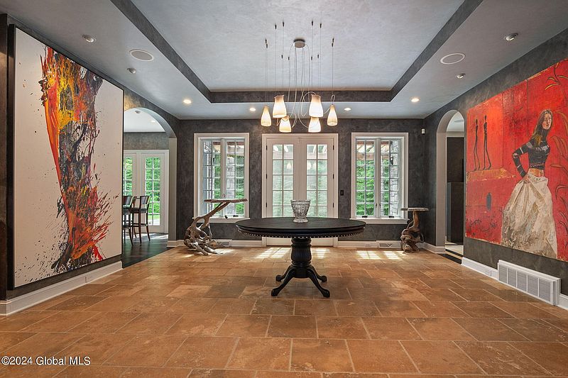 5th image of 36 Winding Brook Drive