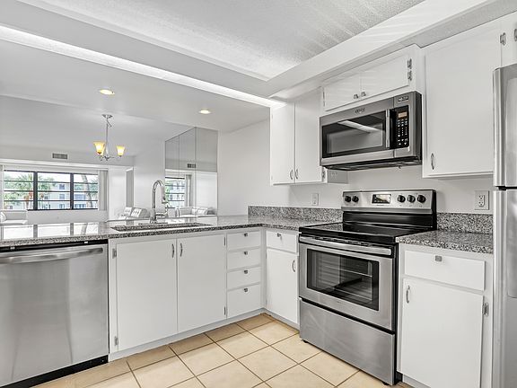 3rd image of 3511 Village Blvd