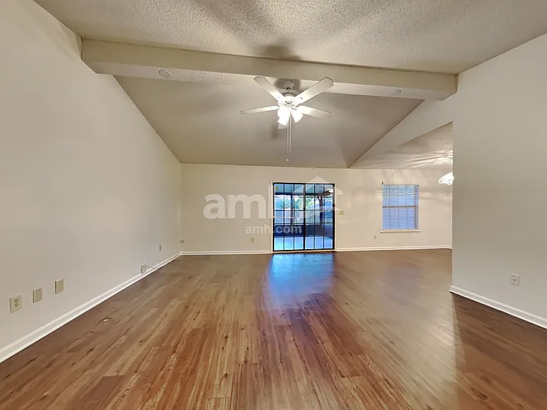 8016 Queensferry Ln — Photo 6