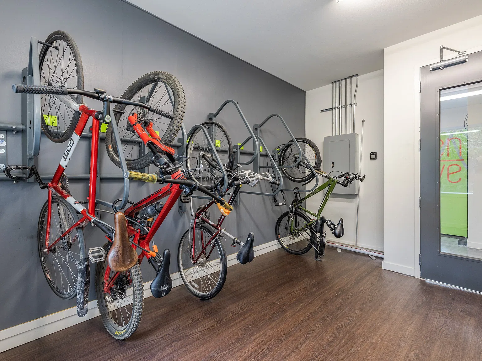 Enve on Eastlake Apartments — Photo 2