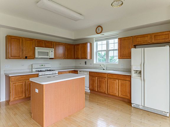 4th image of 12491 Wedgemere Dr