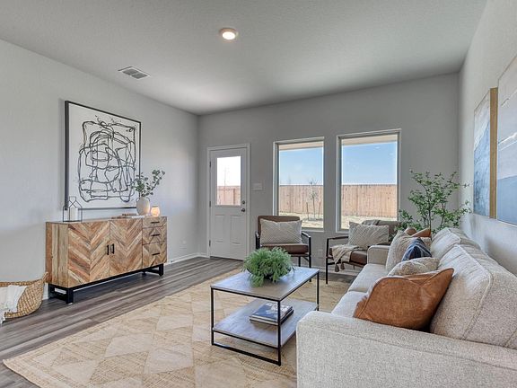 Hennersby Hollow - Ladybird Interior Image 3