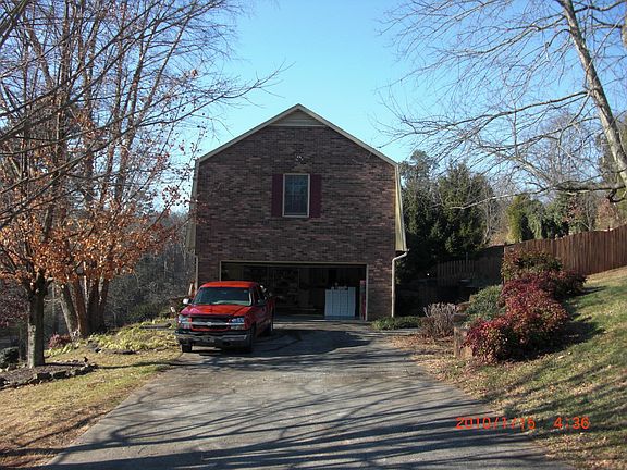 3rd image of 11014 Crown Point Dr