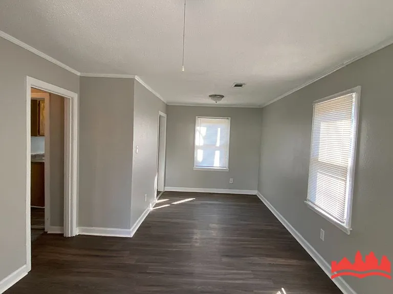 2853 Sage Rd — Photo 4