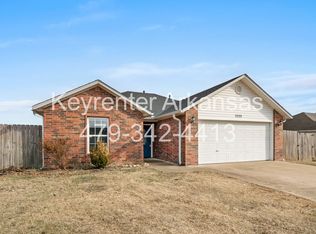 2520 D J Duvall Dr, Pea Ridge, AR 72751