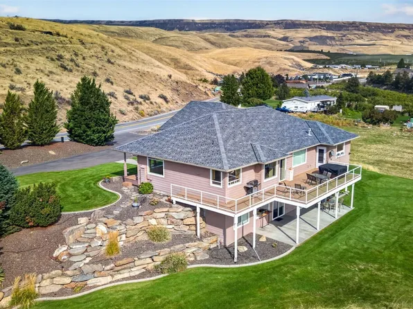 2350 10th Street NE, East Wenatchee, WA 98802