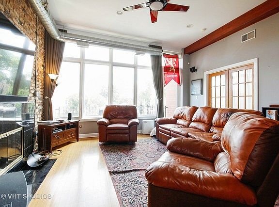 2nd image of 1740 W Belmont Ave APT 3F