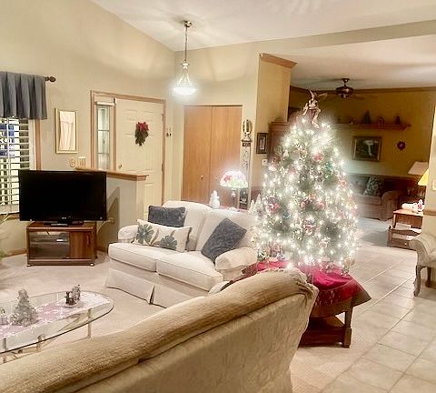 5th image of 11427 Foxwoods Dr