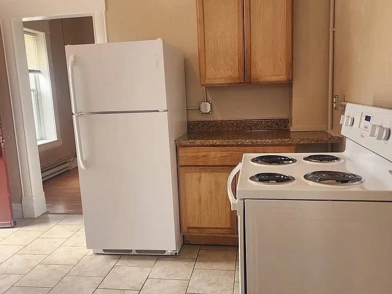 1943 Lake Ave #4 — Photo 3