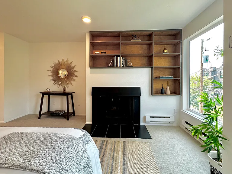 410 13th Ave E #Penthouse 3 — Photo 9