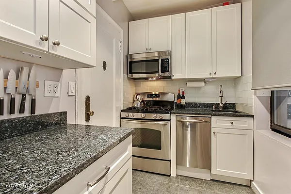 Sold by Corcoran | media 8