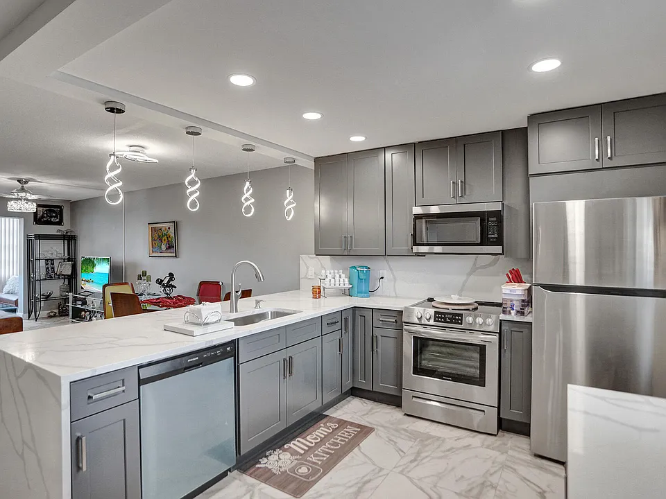 130 NE 26th Ave #3070