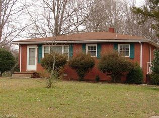1832 Levance St, Asheboro, NC 27203