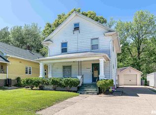 1464 S Bluff Blvd, Clinton, IA 52732