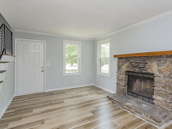 4th image of 2301 Kimberly Dr