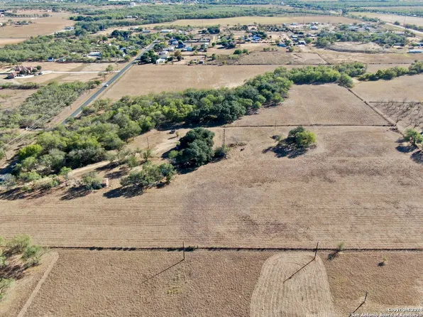 17400 JACKEL RD, Von Ormy, TX 78073