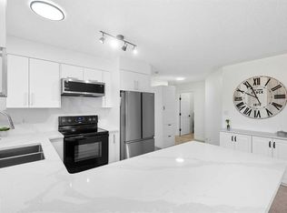 7451 S Springbank Blvd SW #1211, Calgary, AB T3H4K5