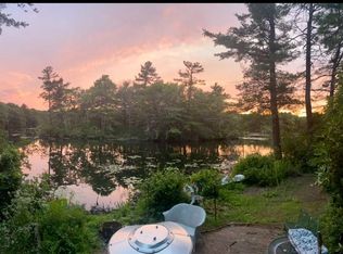 211 Meadowbrook Rd, Dedham, MA 02026