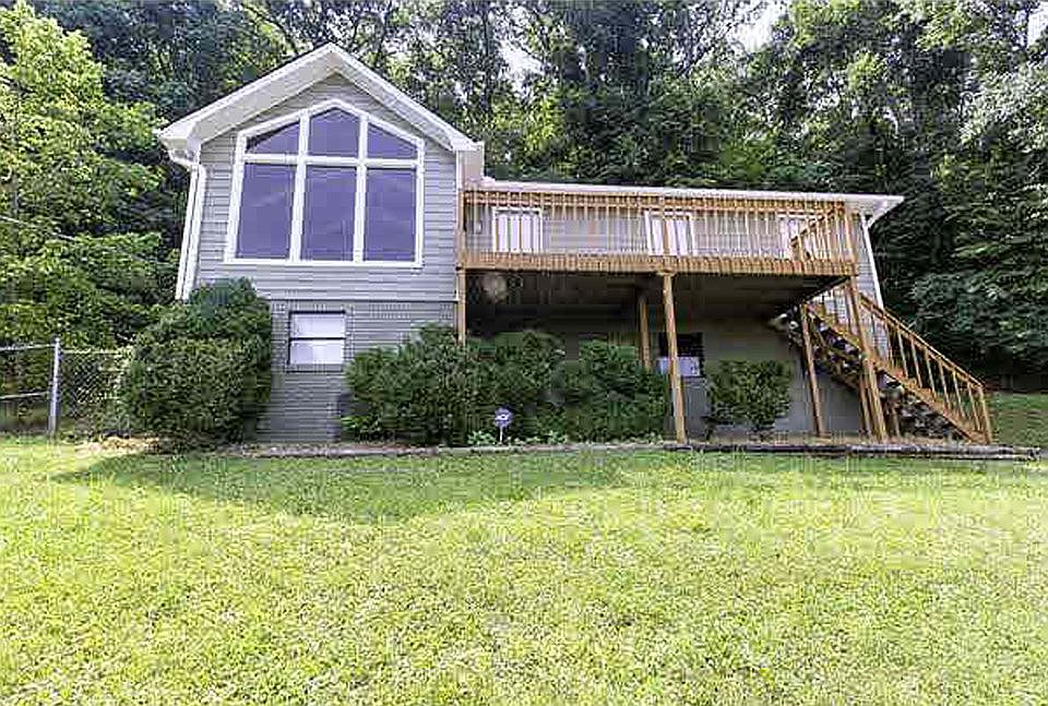 2nd image of 8901 Valley Hill Dr