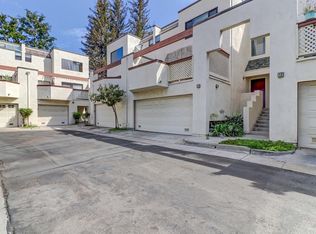 190 N Singingwood St UNIT 12, Orange, CA 92869