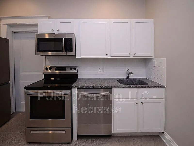 Midtown, Downtown, Park Avenue, Field Club, Hanscom Park, — Photo 4