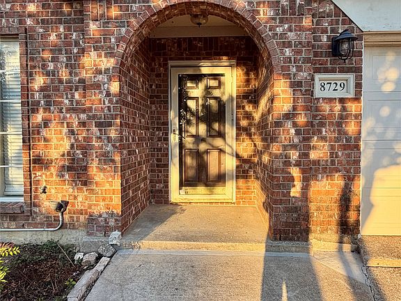 3rd image of 8729 Muir Dr