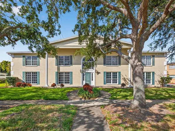 1000 Rafael Blvd NE APT 1, Saint Petersburg, FL 33704